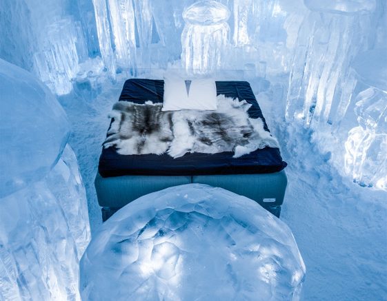 ice-hotels-for-vacationers