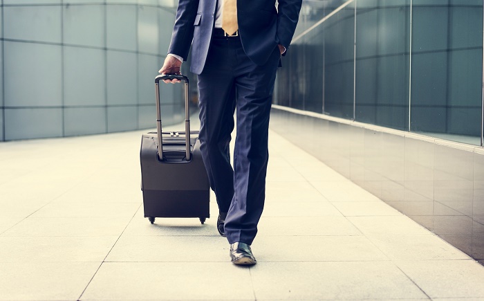 How to travel with a suit