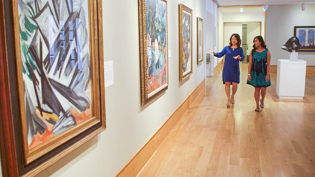 Admire Masterpieces at Des Moines Art Center